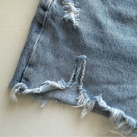 AGOLDE Parker Vintage Cut Off Short Size 26 - Picture 7 of 9